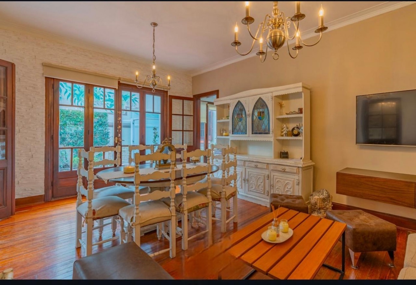 CASA DE ESTILO RECICLADA A LA VENTA