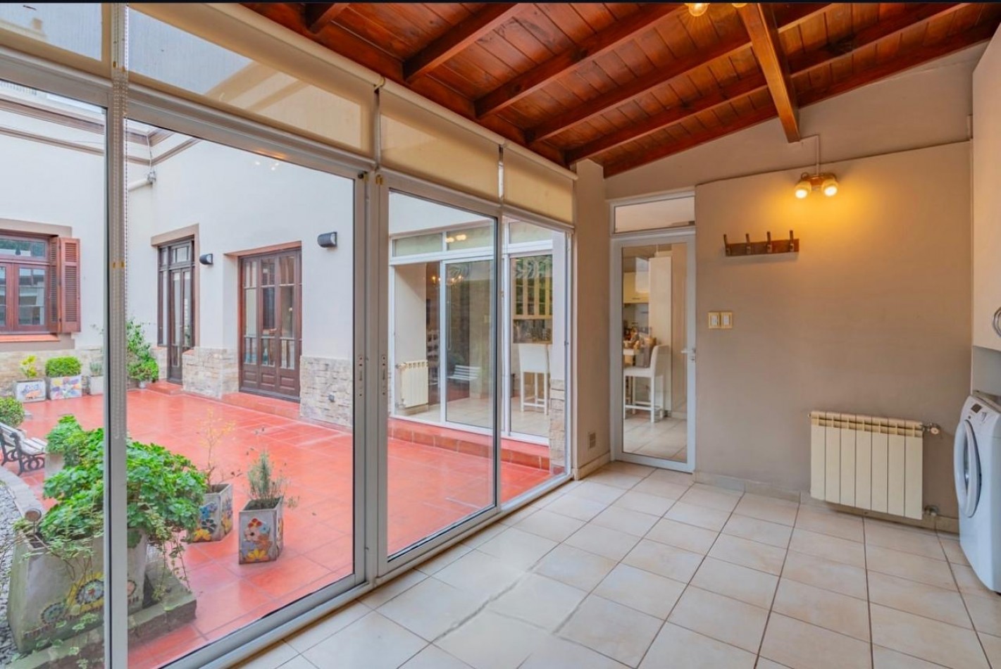 CASA DE ESTILO RECICLADA A LA VENTA
