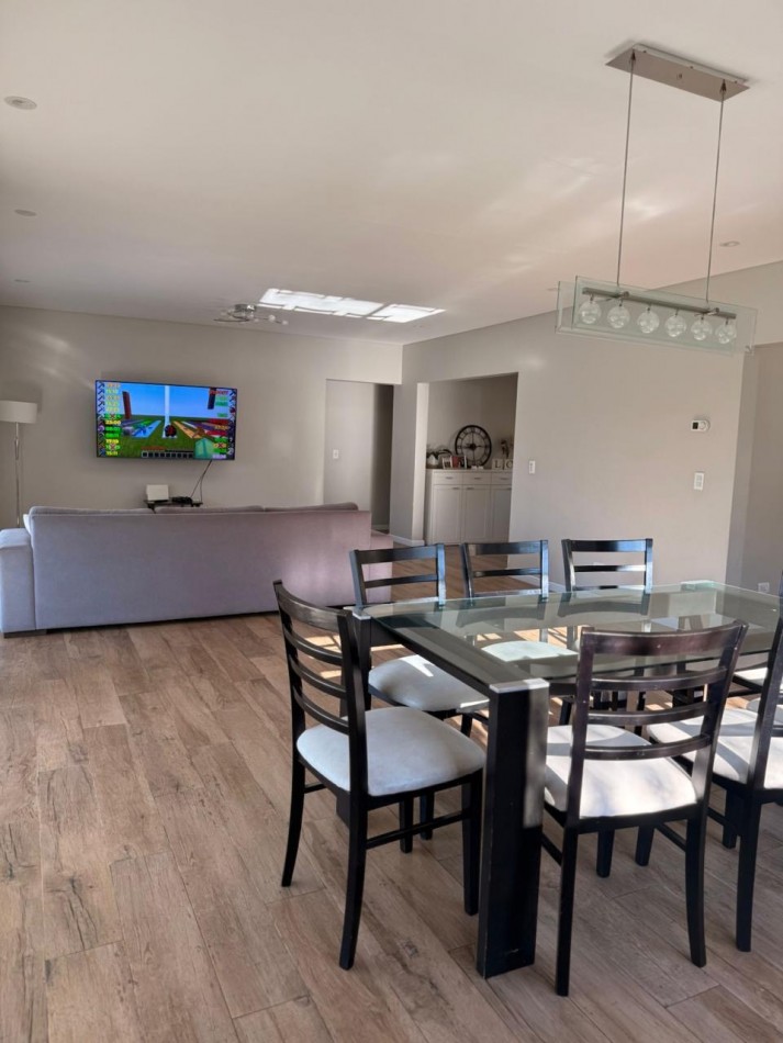 VENTA CASA 4 AMB CON VISTA PLENA A LA LAGUNA EN ARENAS DEL SUR