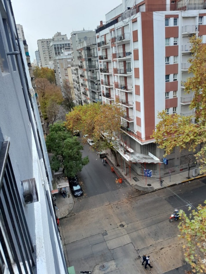 VENTA 1 AMB EXTERNO CON BALCON FRANCES ZONA MICROCENTRO