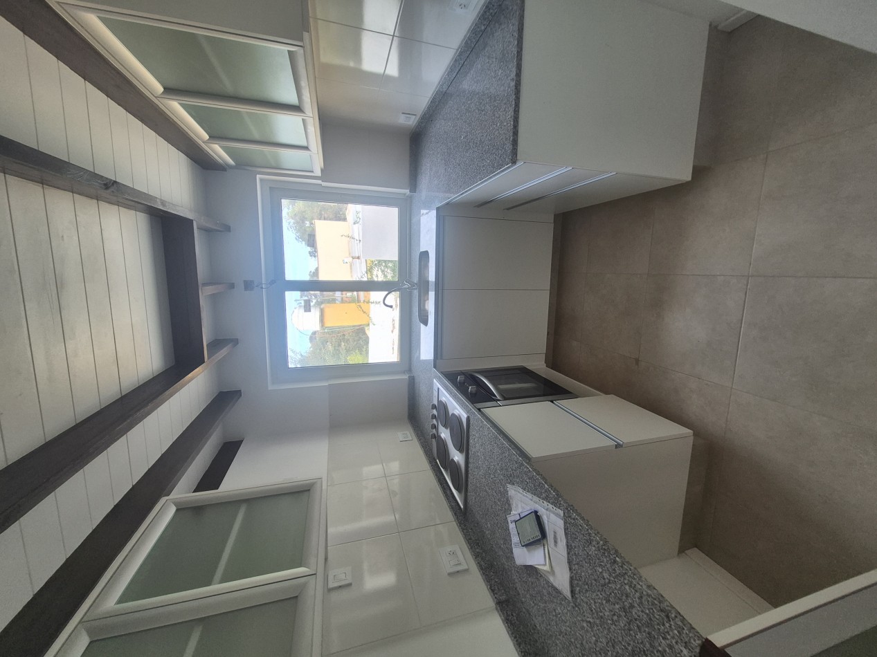DUPLEX 3 AMB A ESTRENAR C PARQUE SANTA CLARA