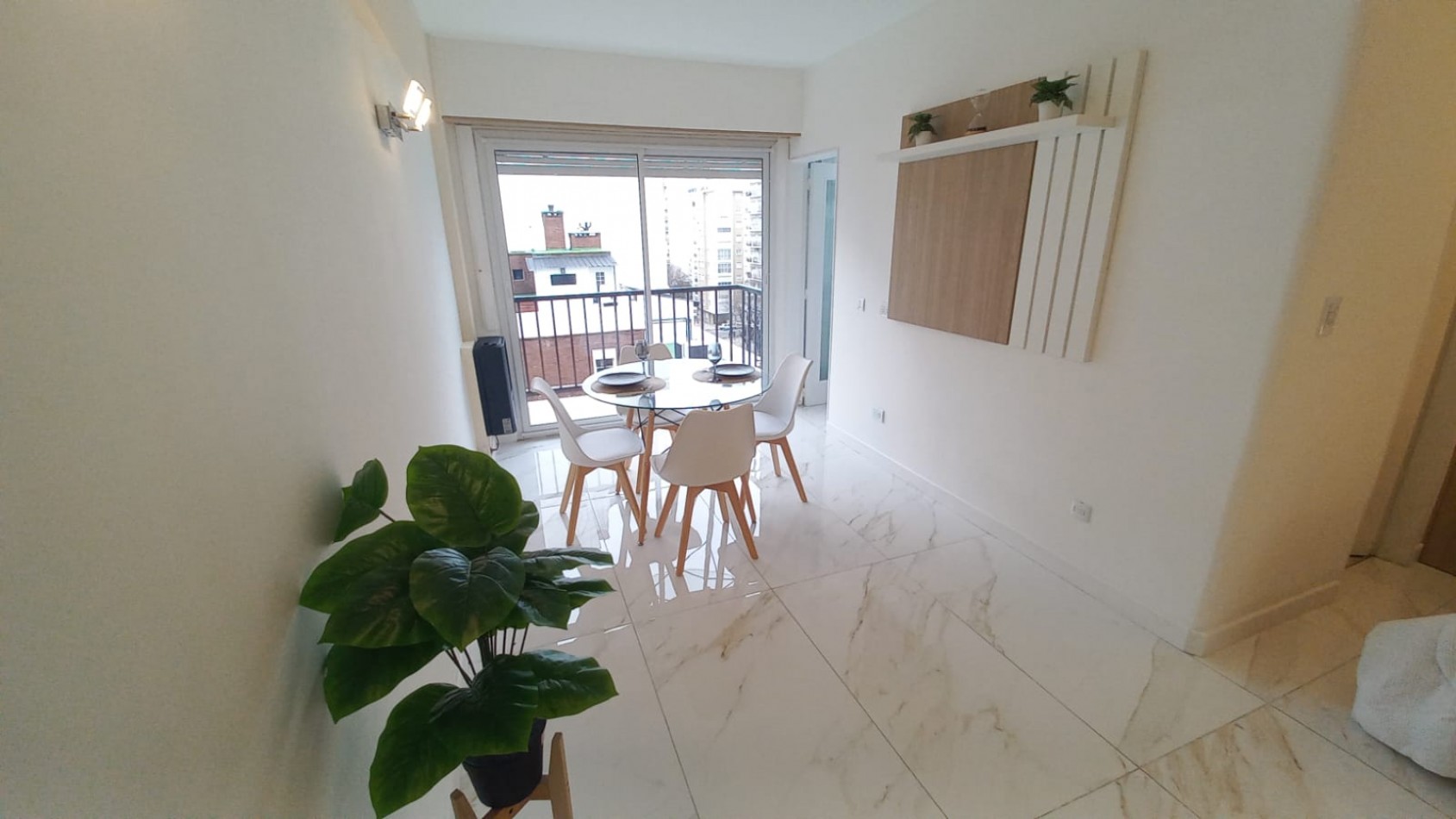 DEPTO 1 AMB 29 M2 A LA CALLE C BALCON PLAZA MITRE