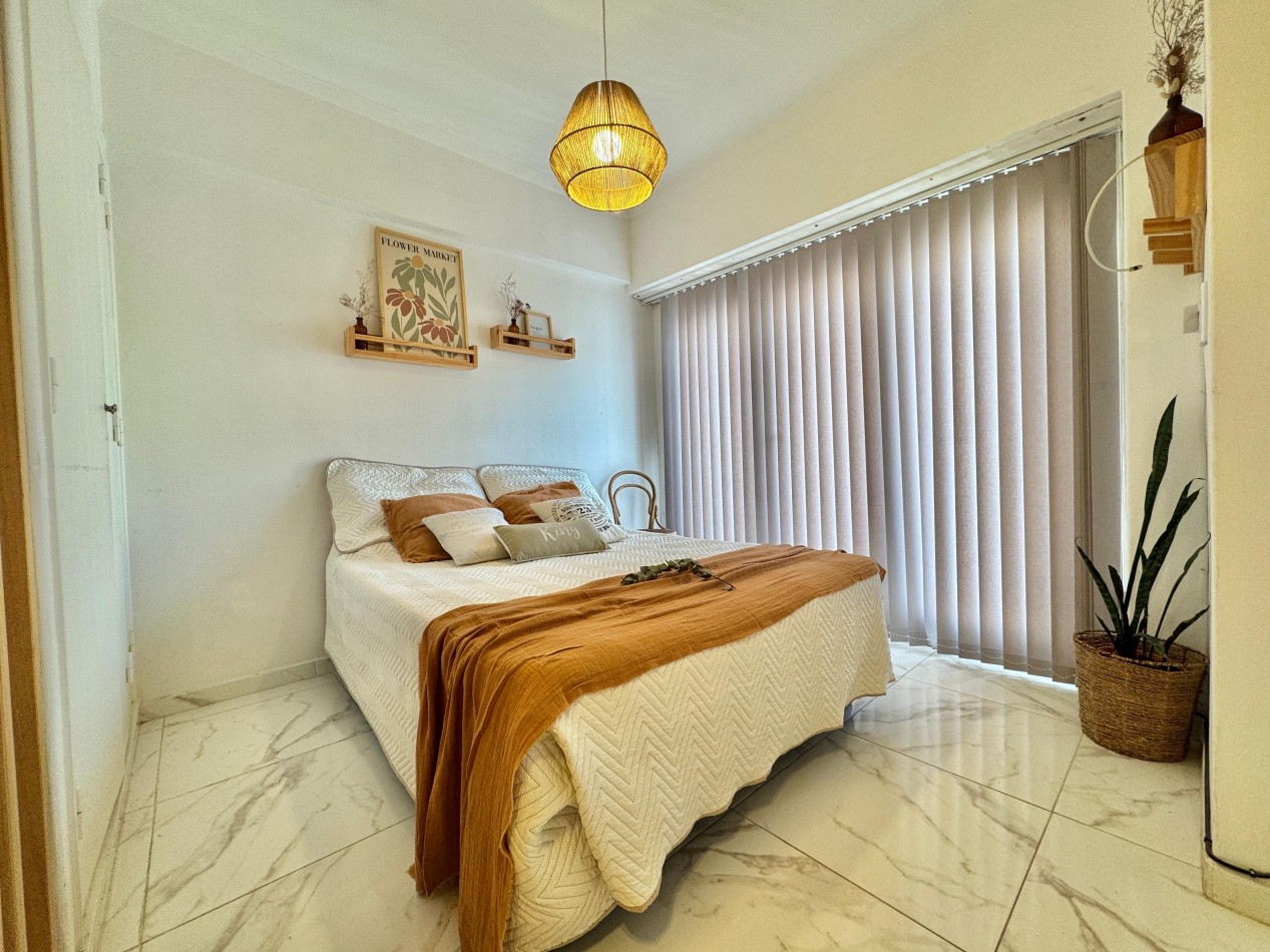 DEPTO TIPO LOFT DIVIDIDO A LA CALLE C BALCON 27 M2 RECICLADO Y AMOBLADO PLAZA COLON