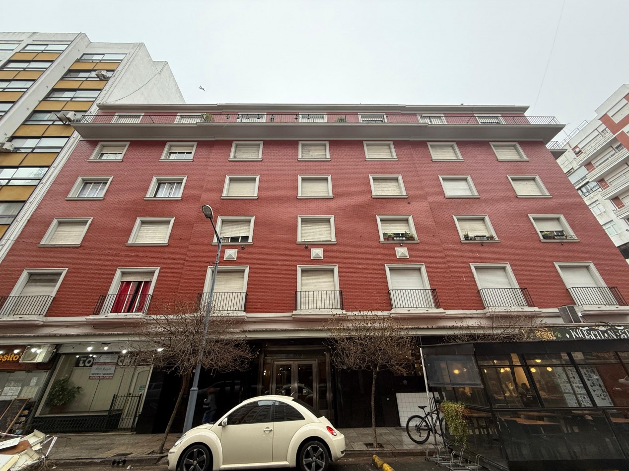 DEPTO 3 AMB C DEP CFTE ORIGINAL EDIFICIO DE ESTILO Y CAT CENTRO