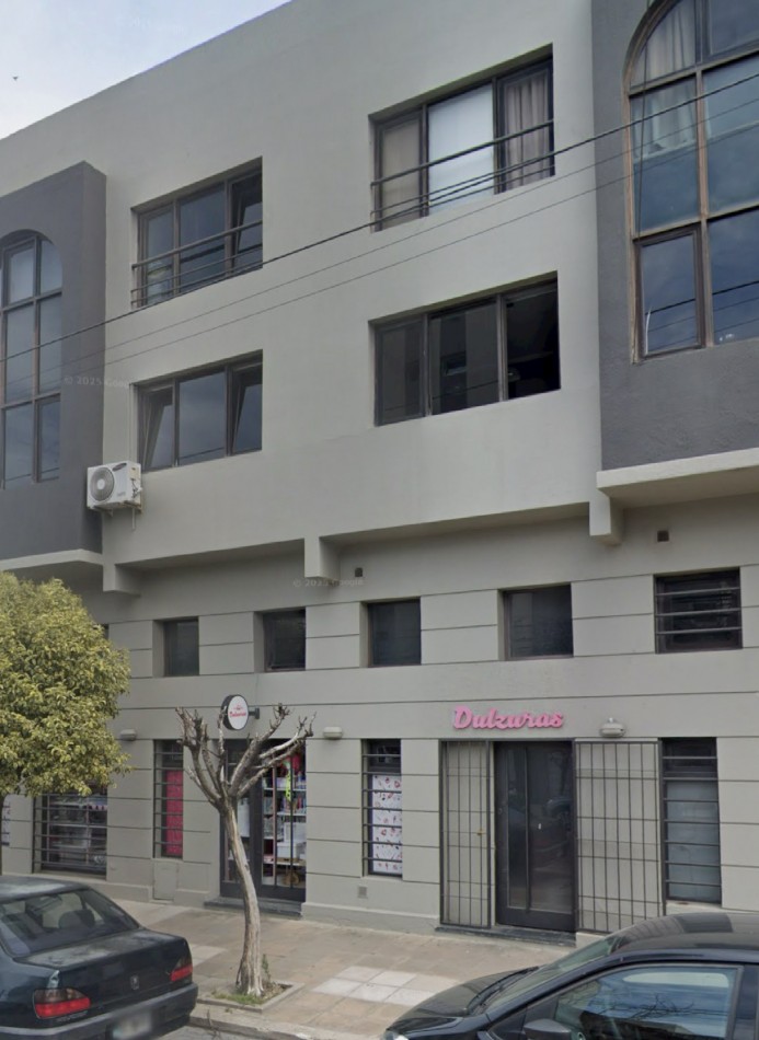 ALQUILER COMERCIAL PREMIUM EN ESQUINA ZONA CHAUVIN