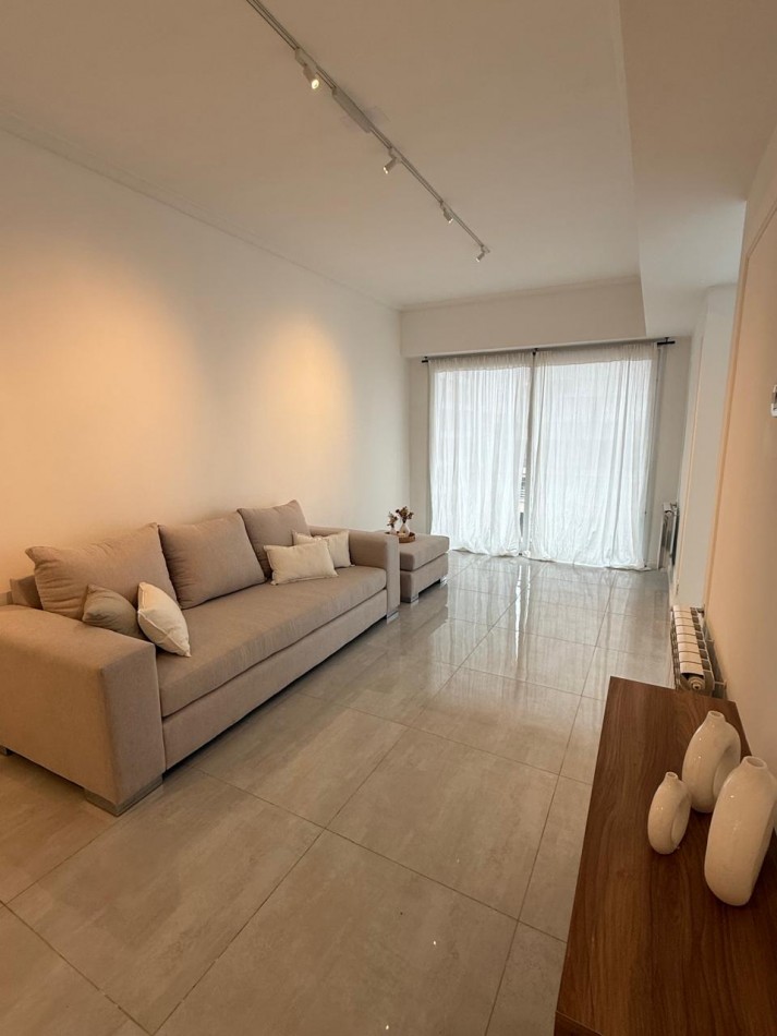 VENTA DEPTO 3 AMB VISTA LATERAL AL MAR CENTRO
