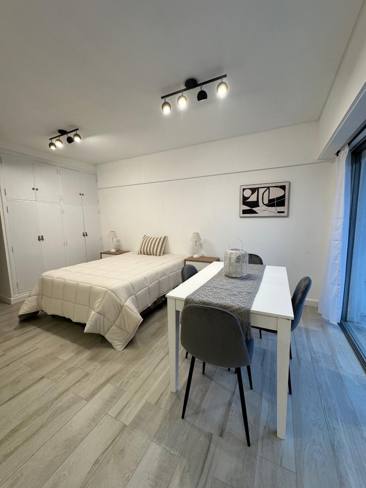 VENTA DEPTO 1 AMB C BALCON A LA CALLE CENTRO