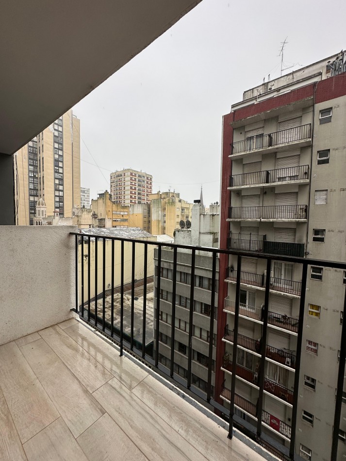 VENTA DEPTO 1 AMB C BALCON A LA CALLE CENTRO