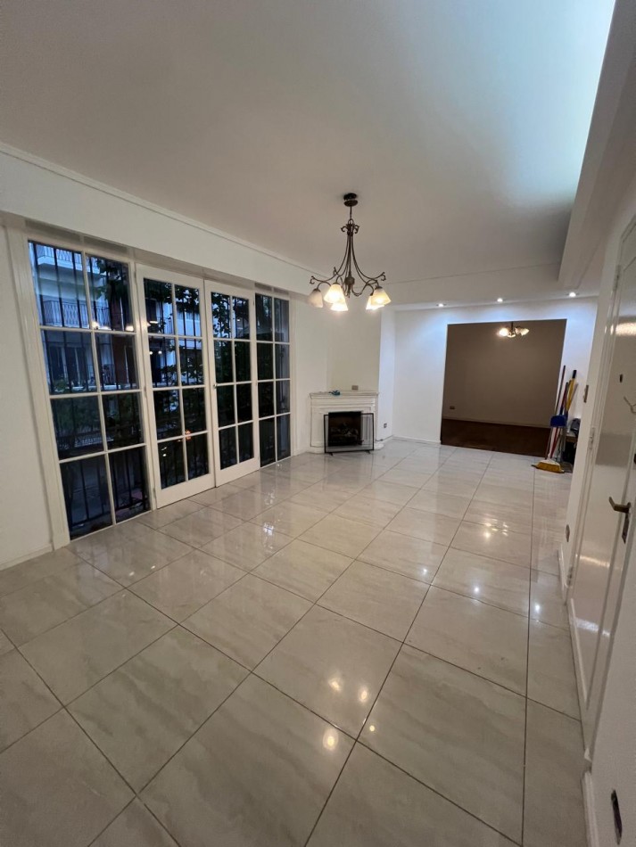 VENTA DEPARTAMENTO 3 AMB CON ESCRITORIO Y 2 ESPACIOS DE COCHERA PLAZA COLON