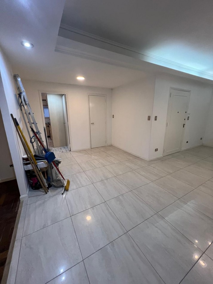 VENTA DEPARTAMENTO 3 AMB CON ESCRITORIO Y 2 ESPACIOS DE COCHERA PLAZA COLON