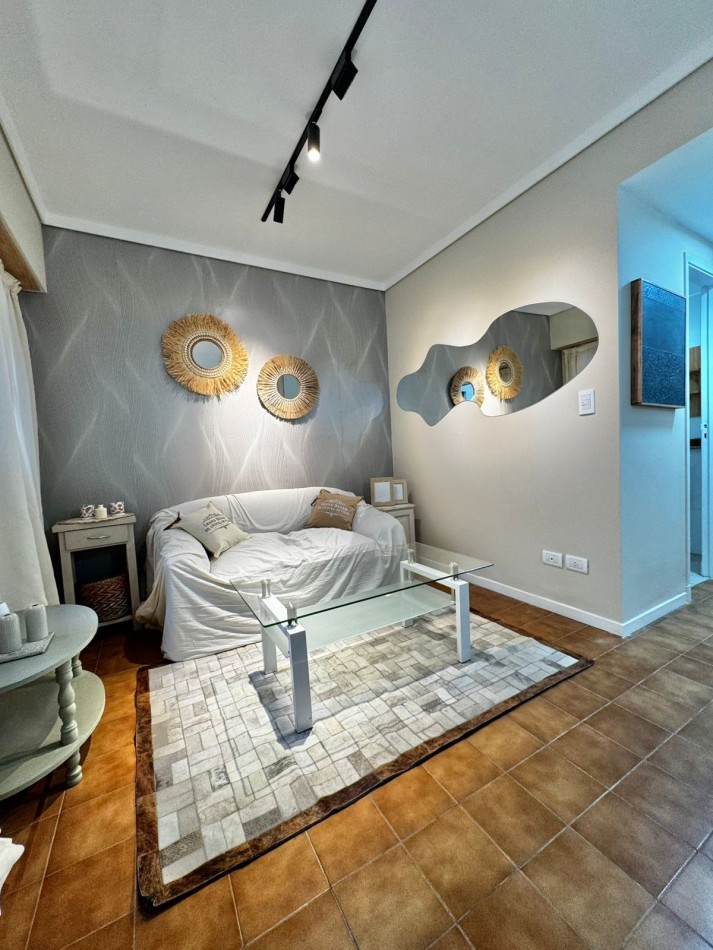 VENTA DEPTO 2 AMB CFTE C DECO Y MUEBLES CENTRO
