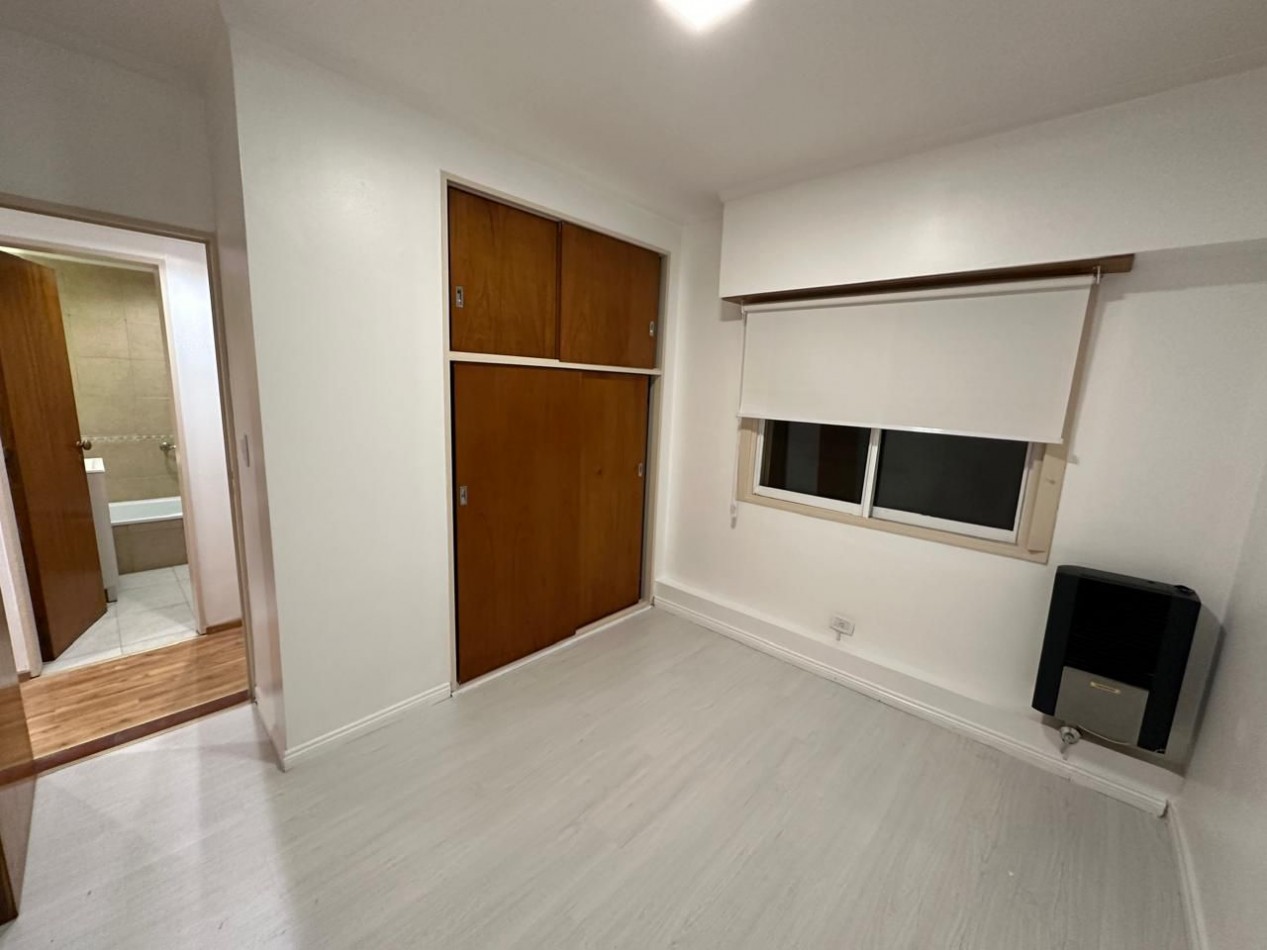 VENTA DEPTO 3 AMB A LA CALLE C BALCON Y COCHERA PLAZA MITRE 