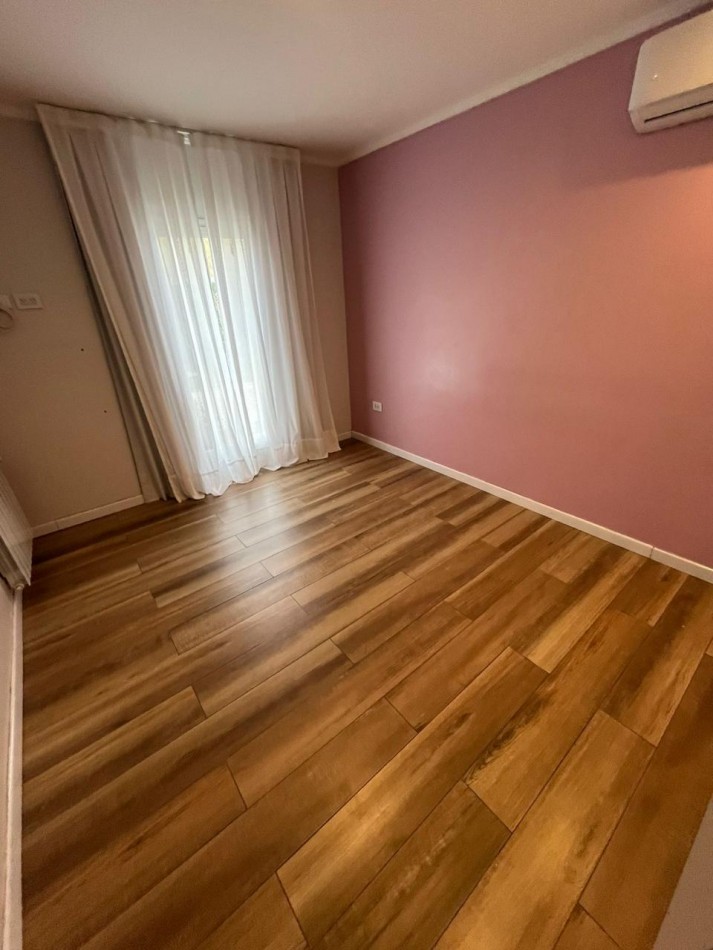 ALQUILER | CASA 5 AMB CON GRAN JARDIN Y PISCINA EN ARENAS DEL SUR