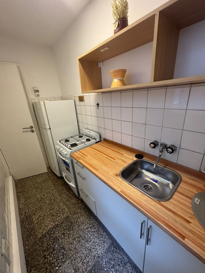 OPORTUNIDAD!!!DEPTO 1 AMB 27M2 CFTE AMOBLADO CENTRO