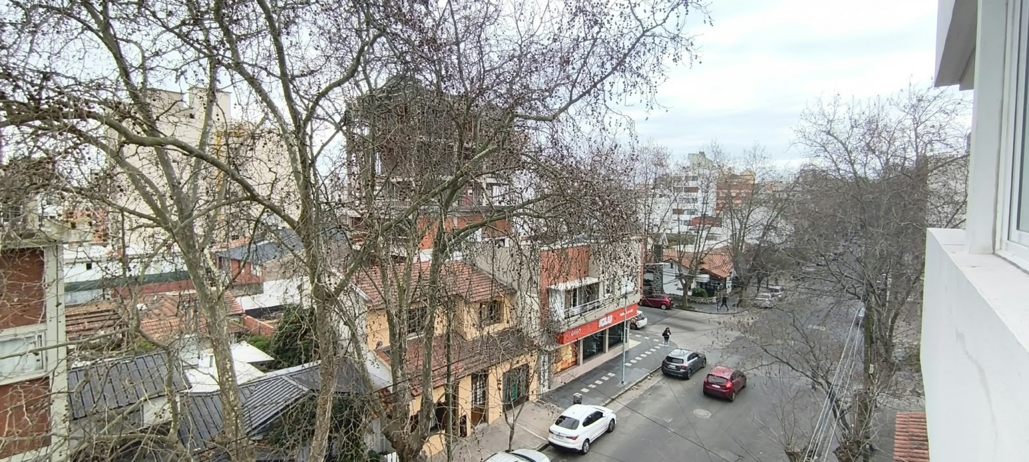 VENTA MONOAMBIENTE A LA CALLE CON COCHERA CHAUVIN