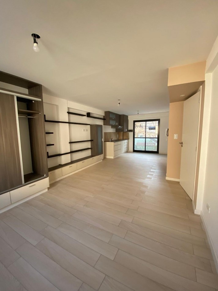 VENTA MONOAMBIENTE A LA CALLE AMPLIO ZONA ALDREY