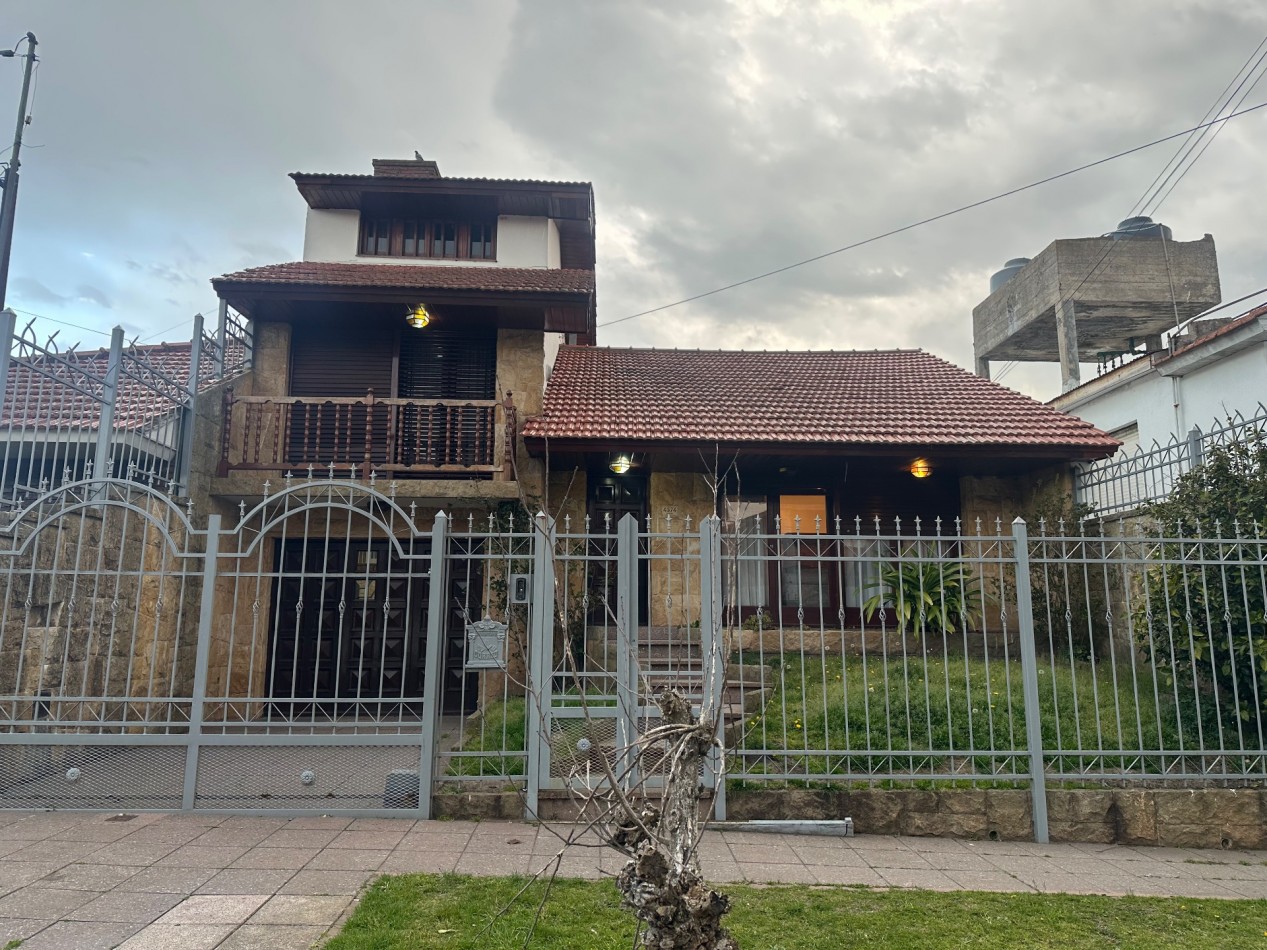 Alquiler Chalet 4 ambientes - San Carlos - Alvear 4500