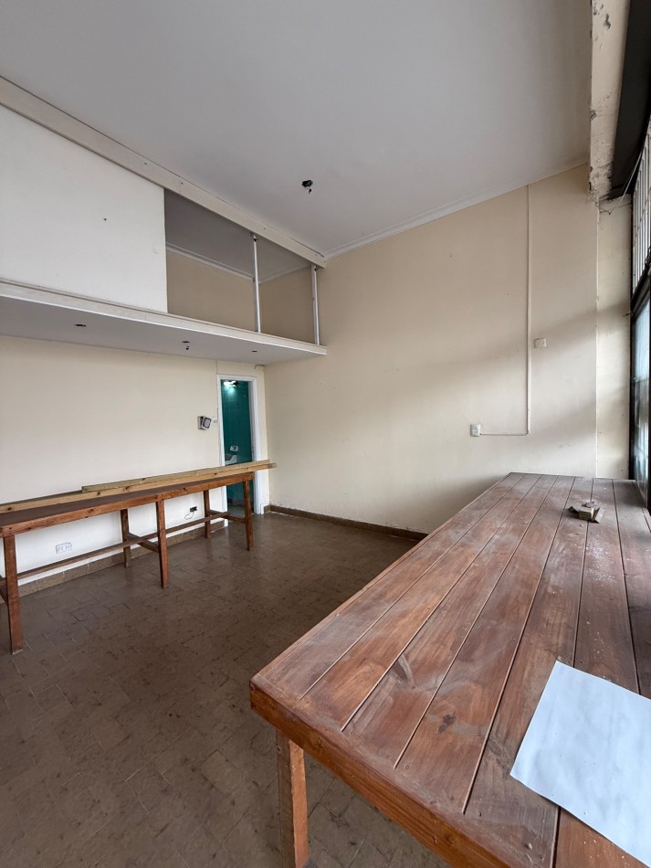 VENTA LOCAL DE 26 MTS2 EN CENTRO DE MAR DEL PLATA, A MTS DE AV. LURO 
