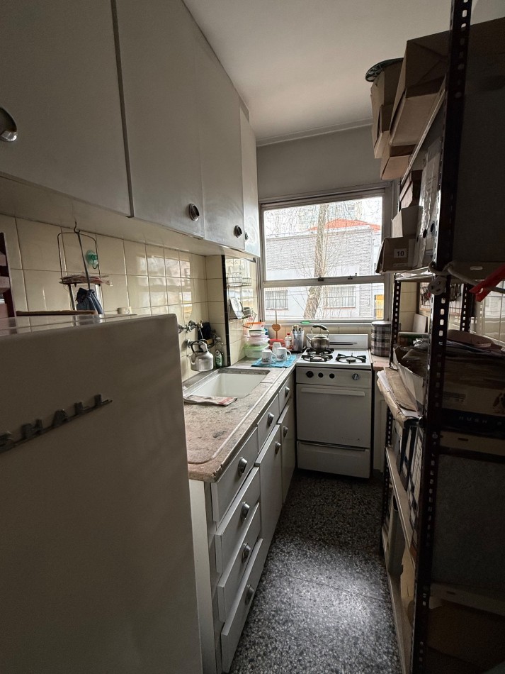 VENTA DEPARTAMENTO AMPLIO 2 AMBIENTES CON BALCON AL FRENTE EN CENTRO MAR DEL PLATA 
