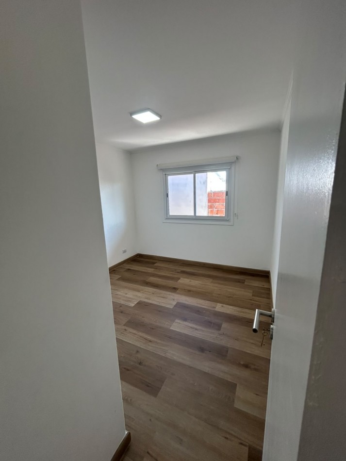 VENTA APTO CREDITO PH 4 AMB RECICLADO Y EQUIPADO A METROS DE LA COSTA EN FARO NORTE