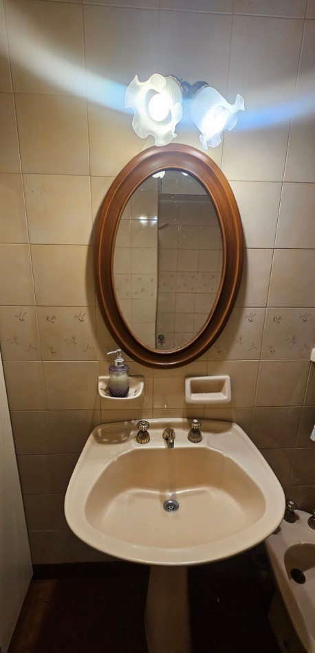 VENTA | CHALET DE ESTILO 4 AMB + COCHERA EN LO MEJOR DE LA PERLA 
