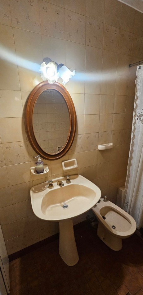 VENTA | CHALET DE ESTILO 4 AMB + COCHERA EN LO MEJOR DE LA PERLA 
