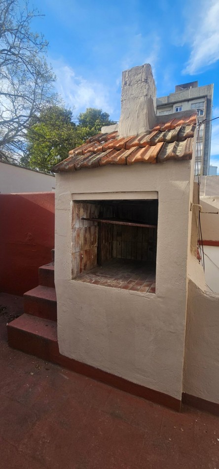VENTA | CHALET DE ESTILO 4 AMB + COCHERA EN LO MEJOR DE LA PERLA 