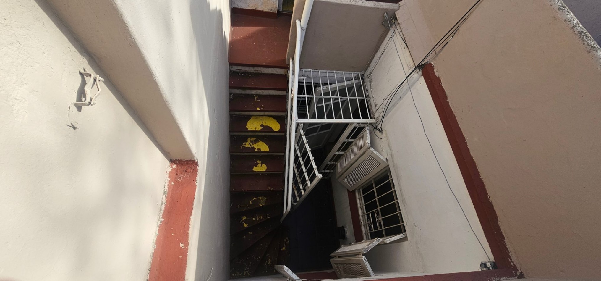 VENTA | CHALET DE ESTILO 4 AMB + COCHERA EN LO MEJOR DE LA PERLA 