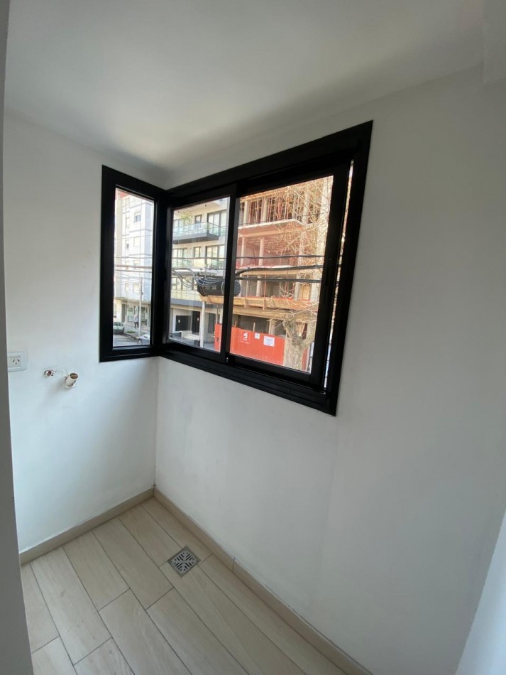 VENTA MONOAMBIENTE A LA CALLE AMPLIO ZONA ALDREY