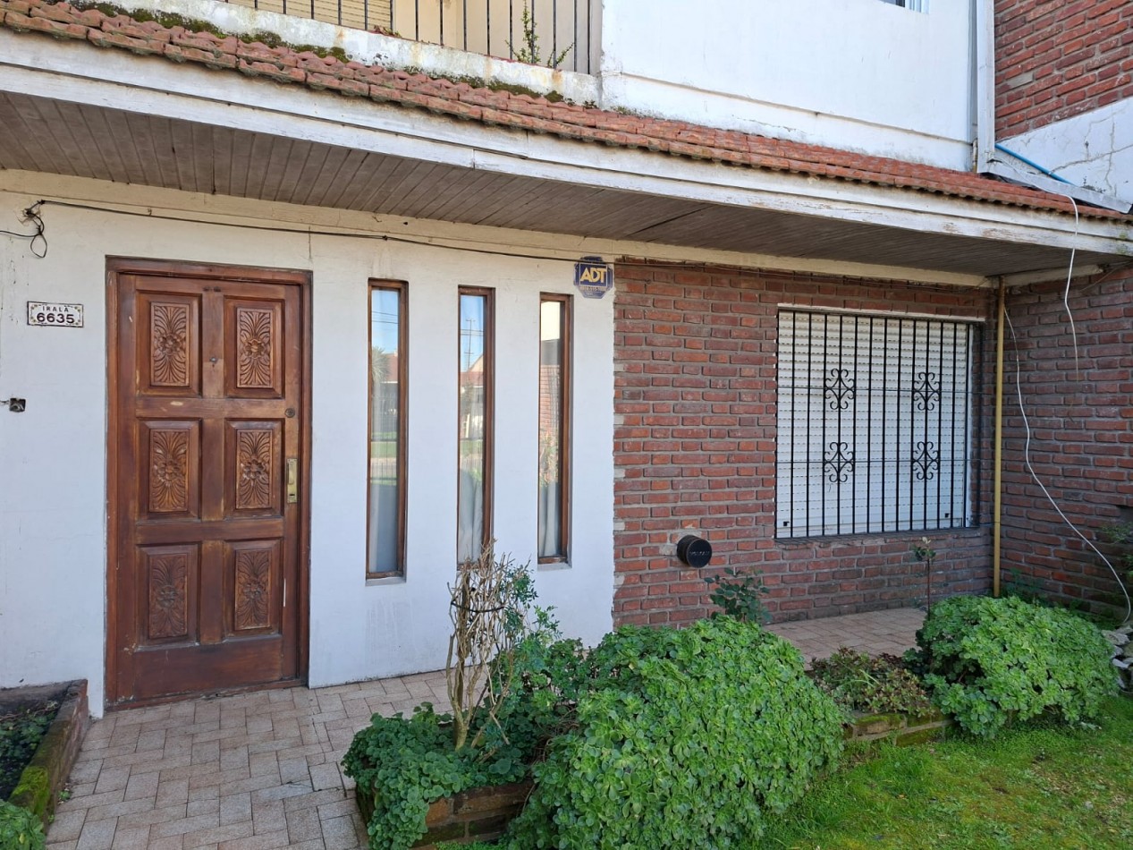 VENTA EN BLOCK CASA CON DOS DEPARTAMENTOS Y DEPOSITO CON MONTACARGAS EN BARRIO PERALTA RAMOS OESTE
