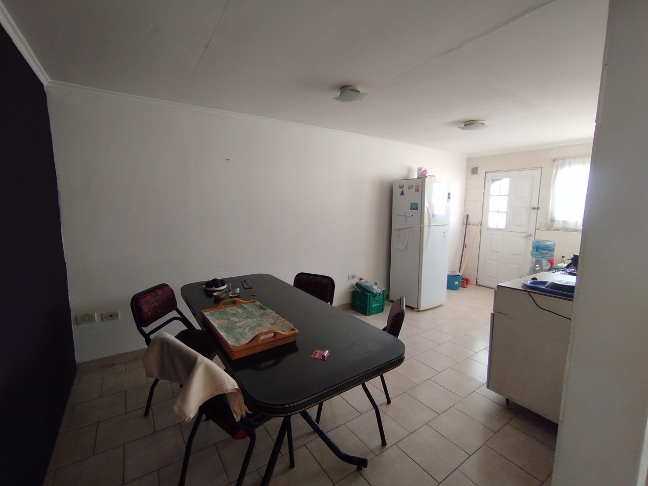 VENTA EN BLOCK CASA CON DOS DEPARTAMENTOS Y DEPOSITO CON MONTACARGAS EN BARRIO PERALTA RAMOS OESTE