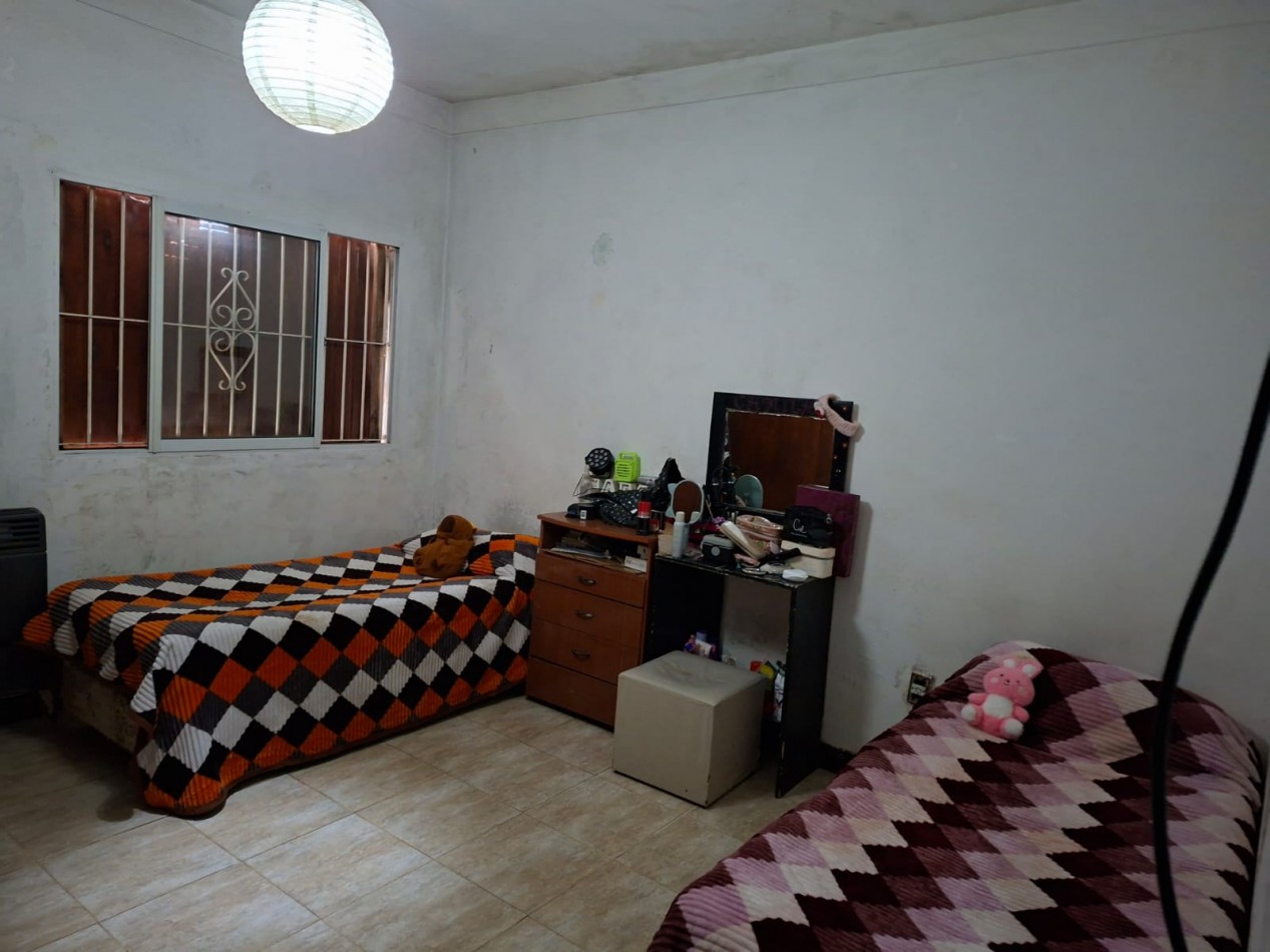 VENTA EN BLOCK CASA CON DOS DEPARTAMENTOS Y DEPOSITO CON MONTACARGAS EN BARRIO PERALTA RAMOS OESTE