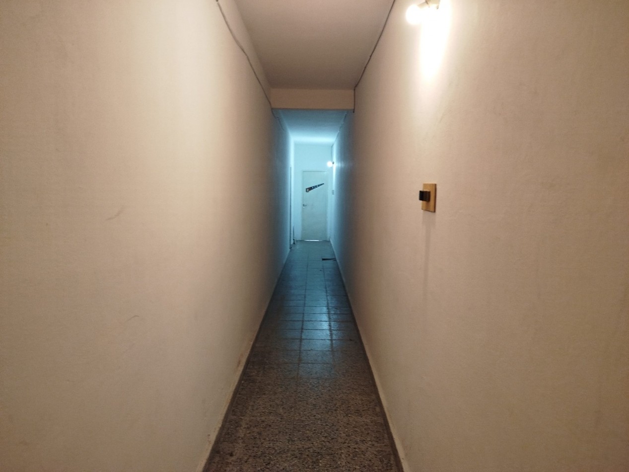 VENTA EN BLOCK CASA CON DOS DEPARTAMENTOS Y DEPOSITO CON MONTACARGAS EN BARRIO PERALTA RAMOS OESTE