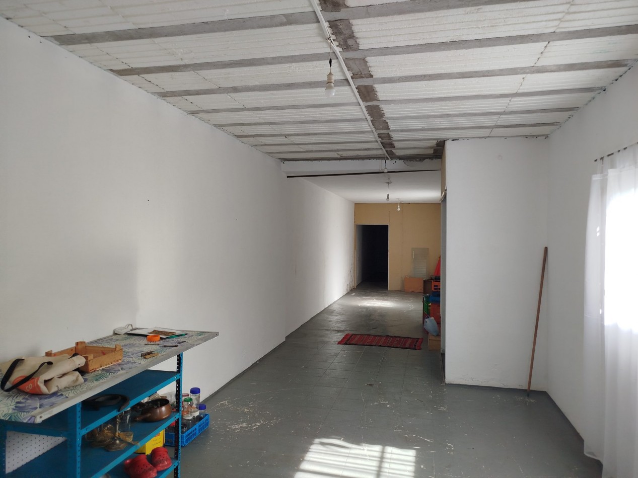 VENTA EN BLOCK CASA CON DOS DEPARTAMENTOS Y DEPOSITO CON MONTACARGAS EN BARRIO PERALTA RAMOS OESTE