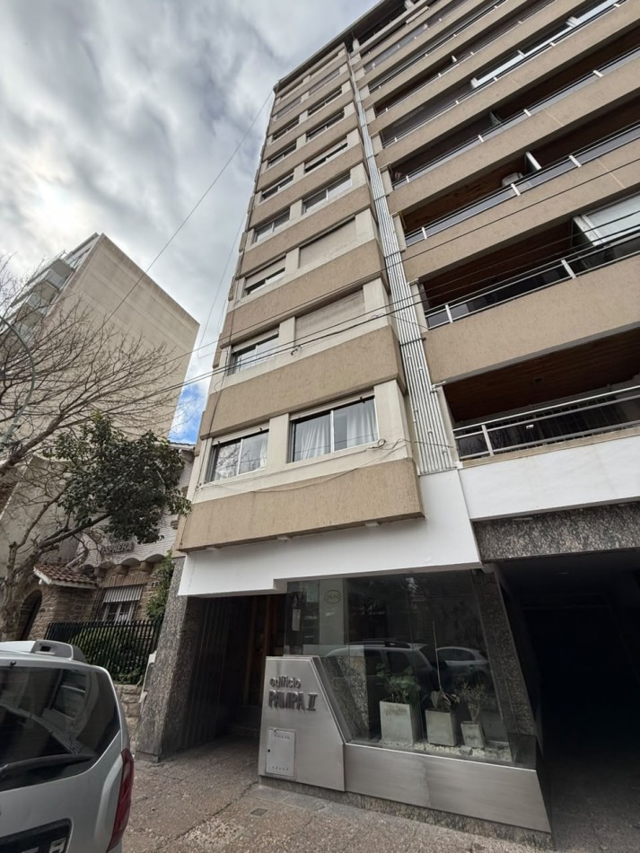 ALQUILER ANUAL DEPARTAMENTO DE 2 AMBIENTES A LA CALLE LA PERLA