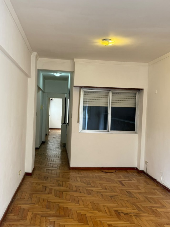 ALQUILER ANUAL DEPARTAMENTO DE 2 AMBIENTES A LA CALLE LA PERLA