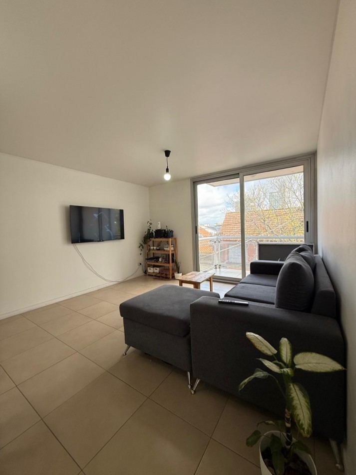 VENTA APTO CREDITO DTO 2 AMBIENTES CON COCHERA ZONA CHAUVIN