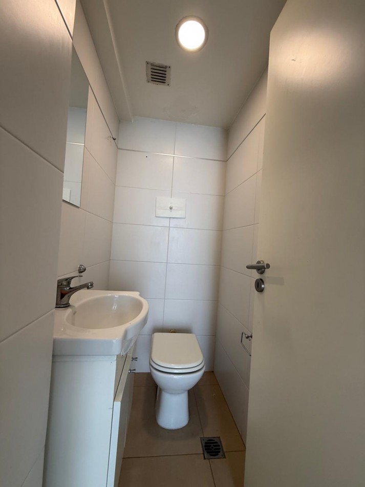 VENTA APTO CREDITO DTO 2 AMBIENTES CON COCHERA ZONA CHAUVIN