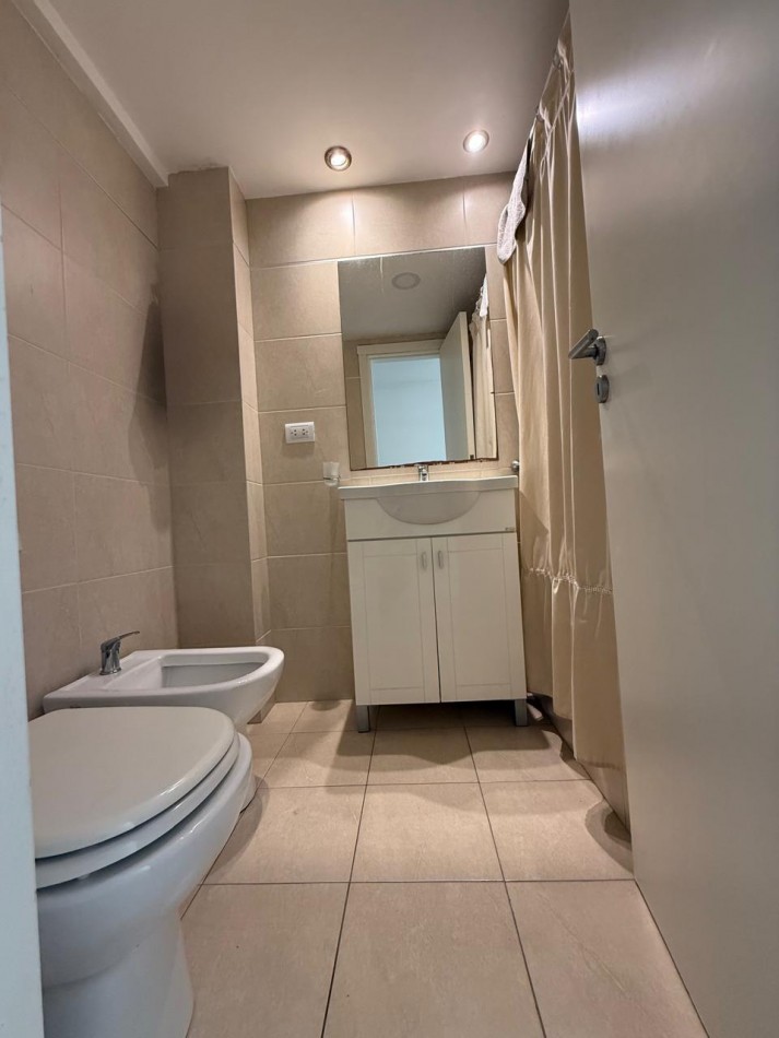 VENTA APTO CREDITO DTO 2 AMBIENTES CON COCHERA ZONA CHAUVIN