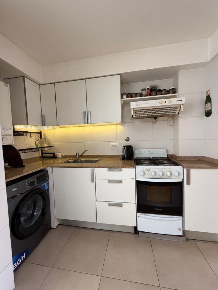 VENTA APTO CREDITO DTO 2 AMBIENTES CON COCHERA ZONA CHAUVIN