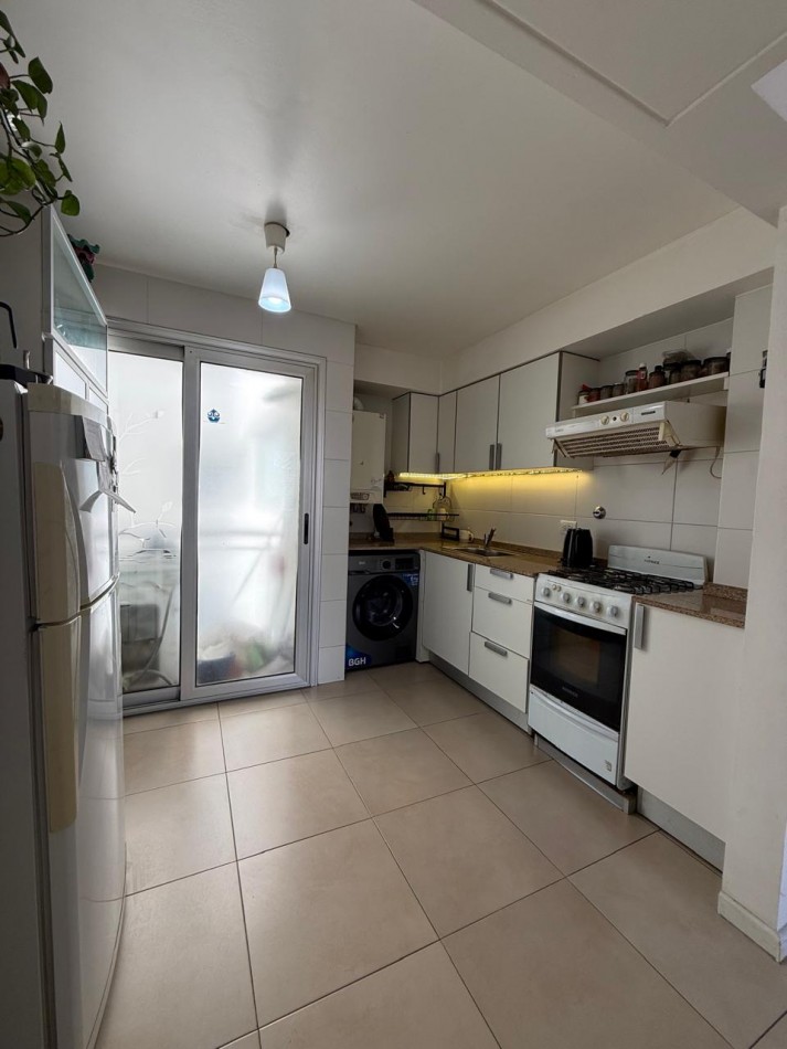 VENTA APTO CREDITO DTO 2 AMBIENTES CON COCHERA ZONA CHAUVIN