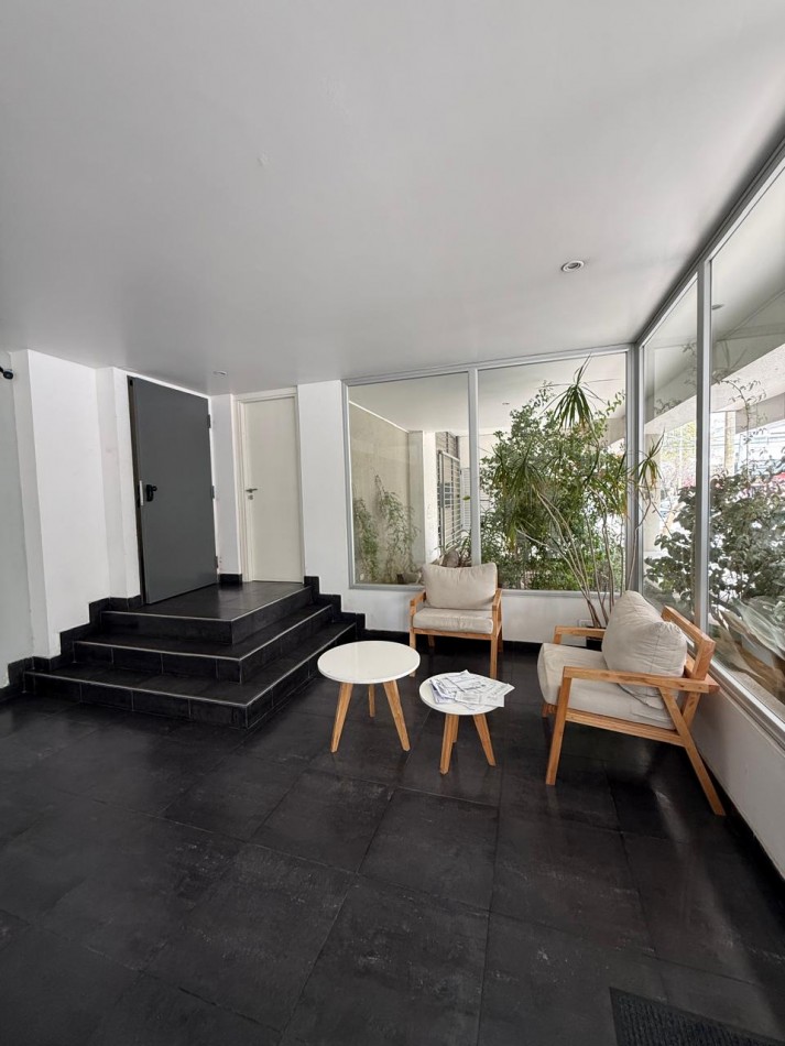 VENTA APTO CREDITO DTO 2 AMBIENTES CON COCHERA ZONA CHAUVIN