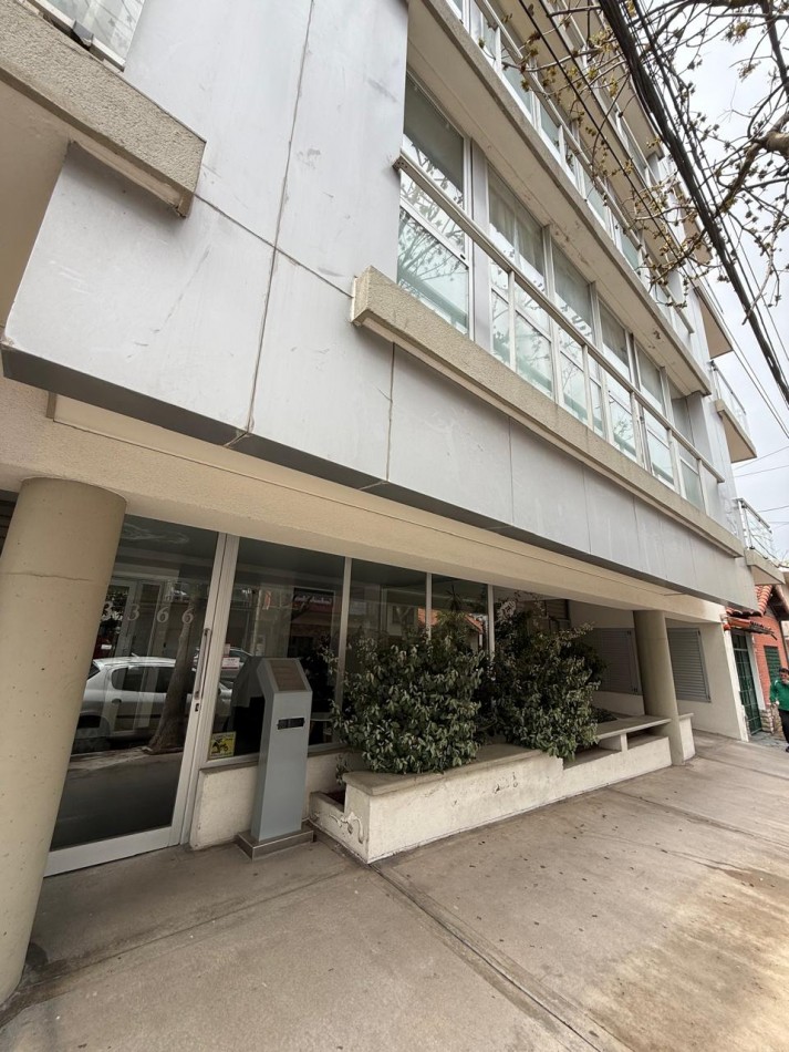 VENTA APTO CREDITO DTO 2 AMBIENTES CON COCHERA ZONA CHAUVIN