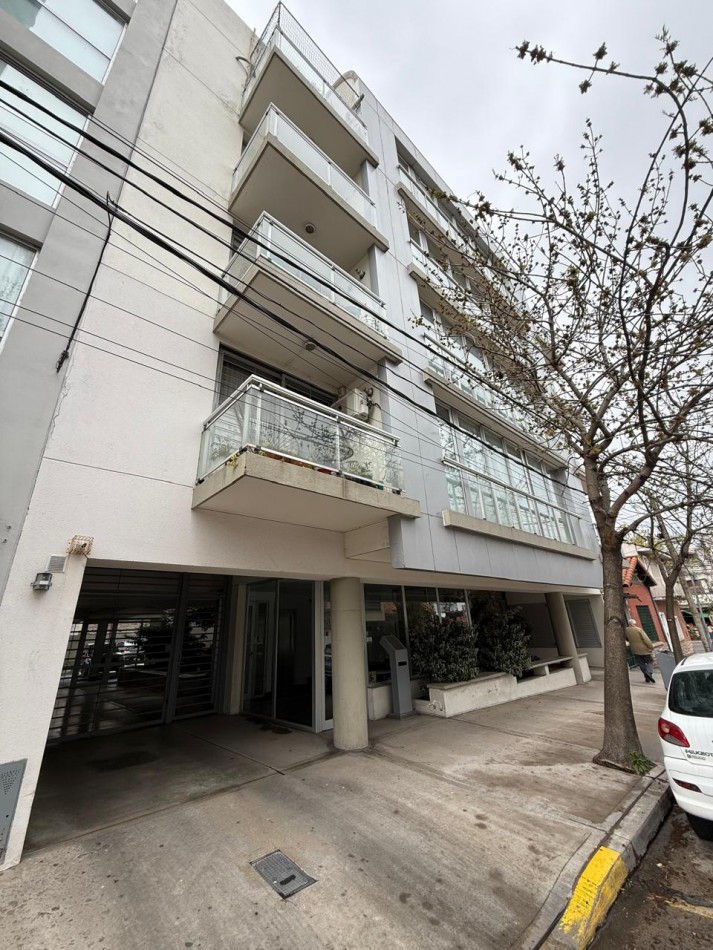 VENTA APTO CREDITO DTO 2 AMBIENTES CON COCHERA ZONA CHAUVIN