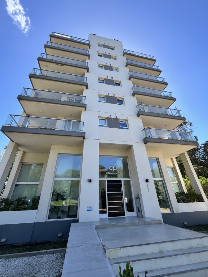 ALQUILER ANUAL DEPARTAMENTO 2 AMBIENTES CON COCHERA Y AMENITIES EN PINAMAR AMOBLADO!!