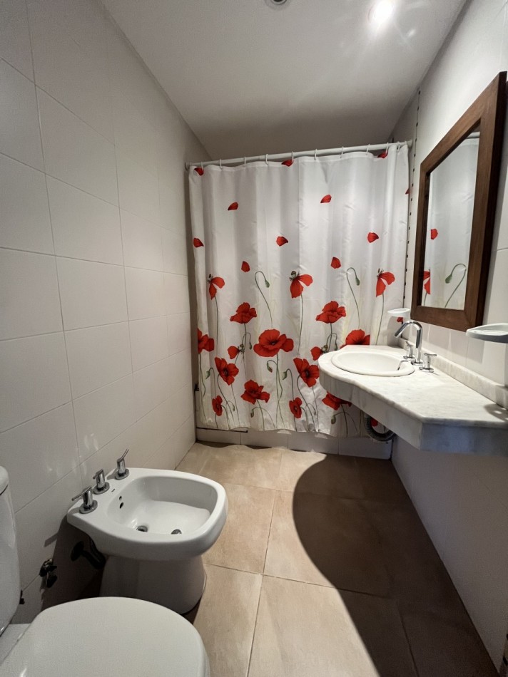 ALQUILER ANUAL DEPARTAMENTO 2 AMBIENTES CON COCHERA Y AMENITIES EN PINAMAR AMOBLADO!!
