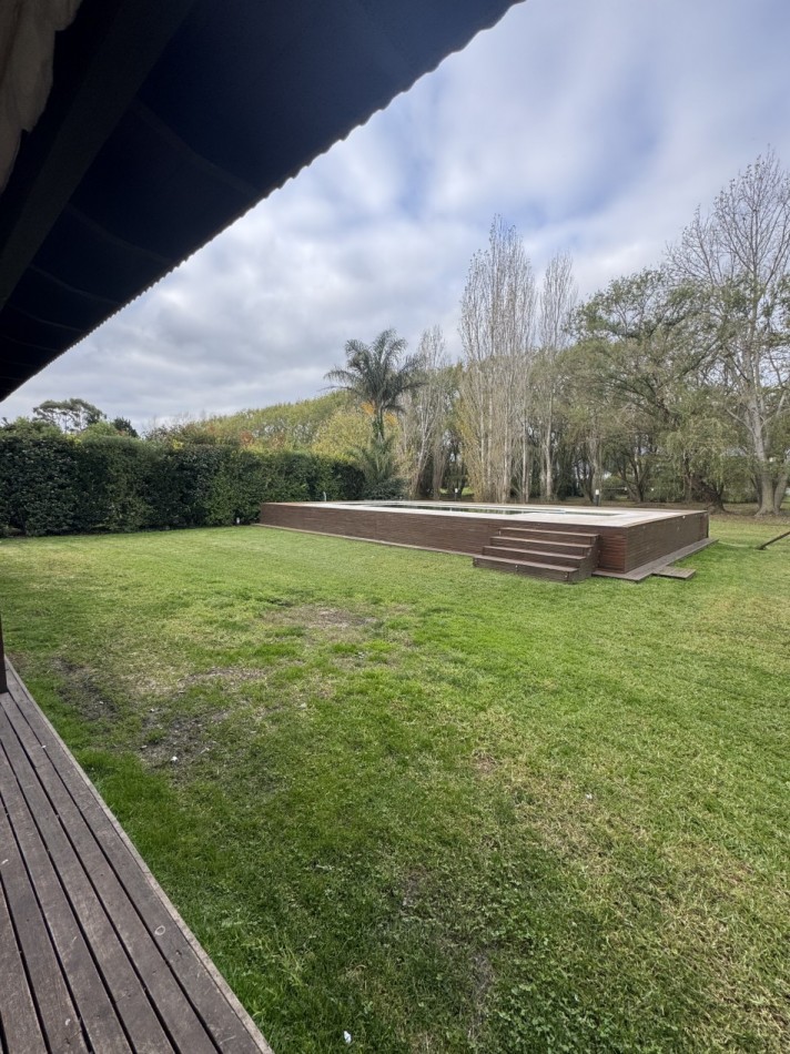 ALQUILER CASA CON PISCINA EN EL BARRIO PRIVADO RUMENCO
