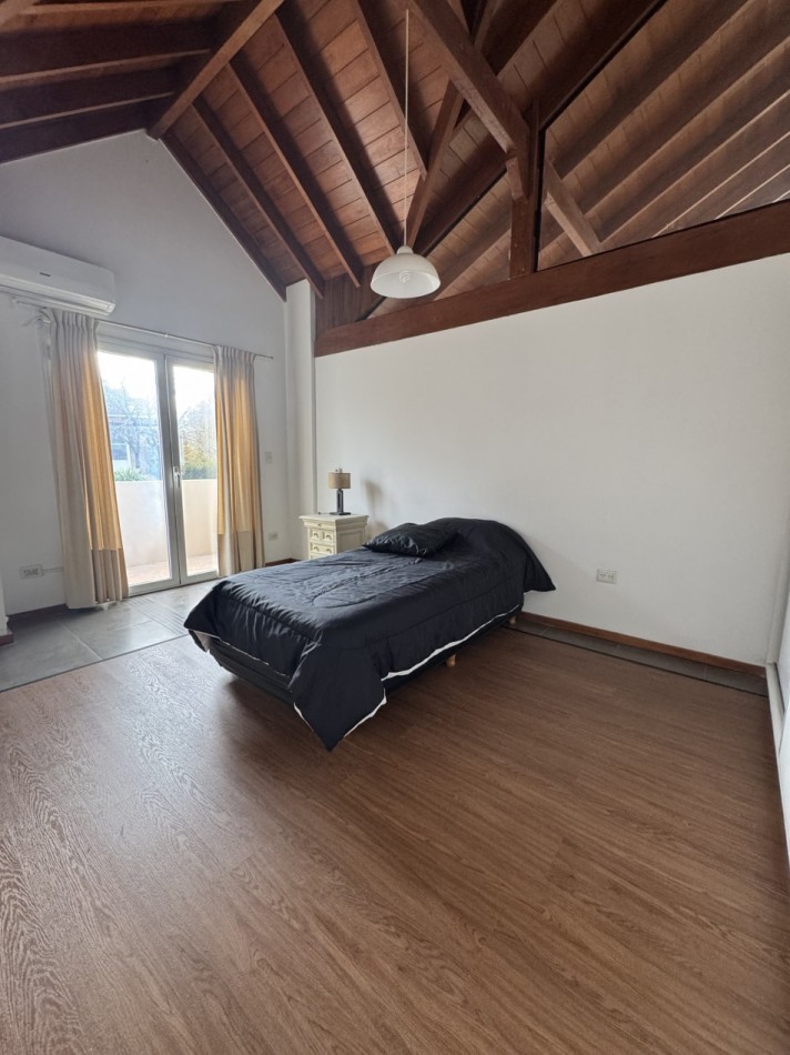 ALQUILER CASA CON PISCINA EN EL BARRIO PRIVADO RUMENCO