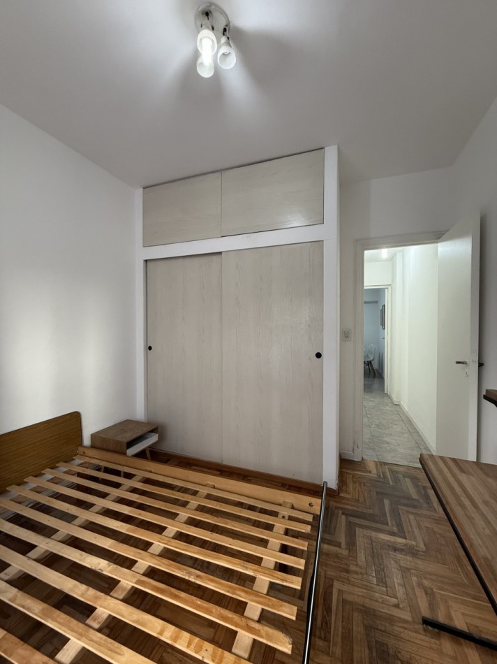 ALQUILER ANUAL DPTO 2 1/2 AMBIENTES CON MUEBLES SOBRE AV COLON Y ALSINA ZONA GUEMES