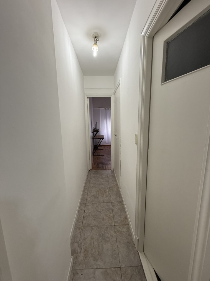 ALQUILER ANUAL DPTO 2 1/2 AMBIENTES CON MUEBLES SOBRE AV COLON Y ALSINA ZONA GUEMES